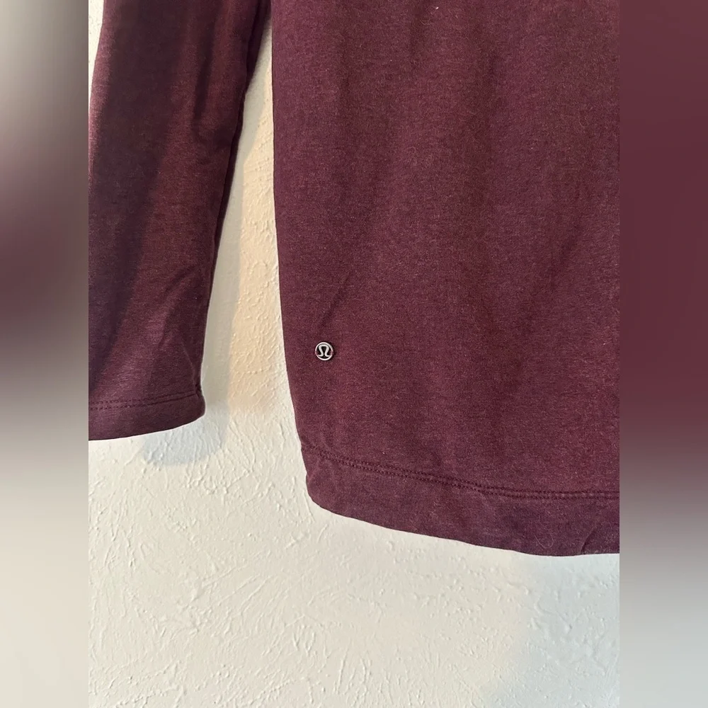 Lululemon That's A Wrap
Heathered Bordeaux Drama​​​ - Picture 12 of 13